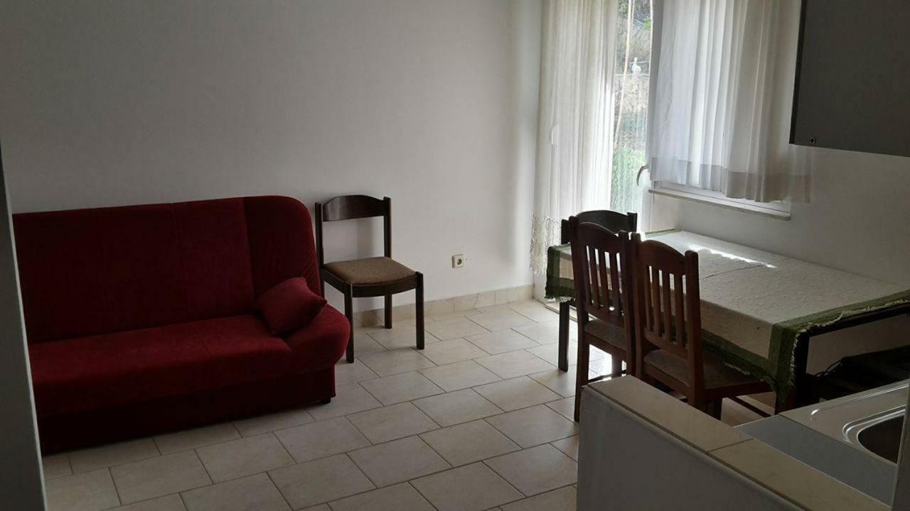 Apartments Luki Трогир Екстериор снимка