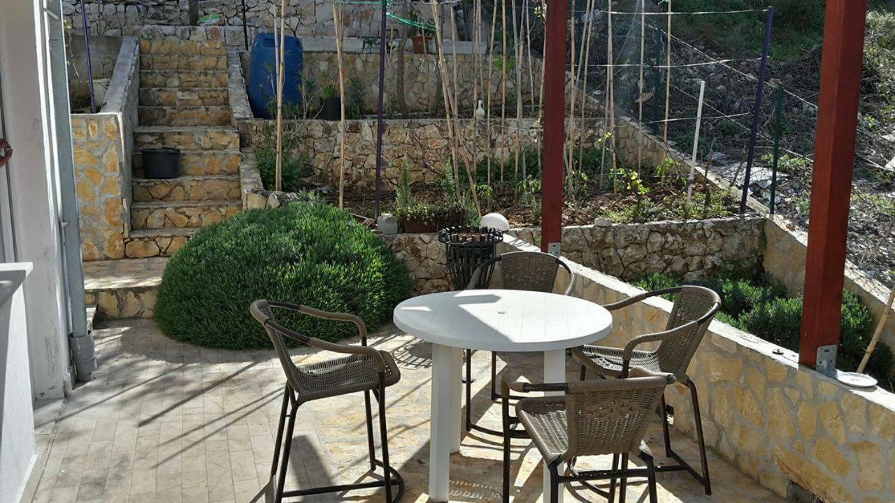 Apartments Luki Трогир Екстериор снимка